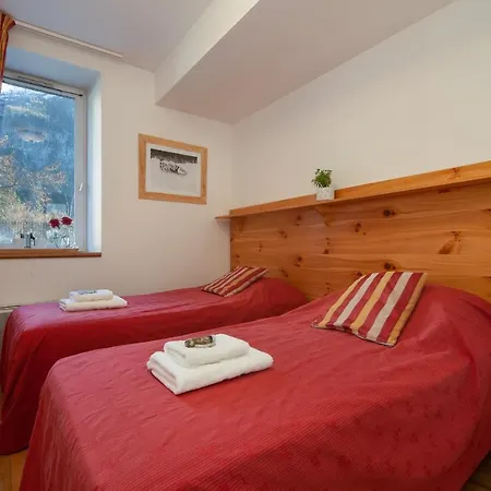 Sleeps 4 T684383