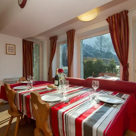 Apartment Sleeps 4 T684383 *